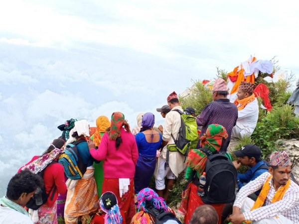 भोलि दार्चुलाको शैल्यशिखर र मालिकार्जुनमा सार्वजनिक बिदा 